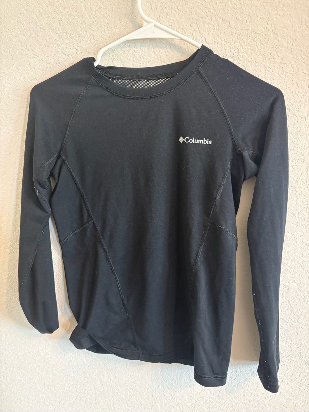 Columbia Black Long-Sleeve Performance Tee